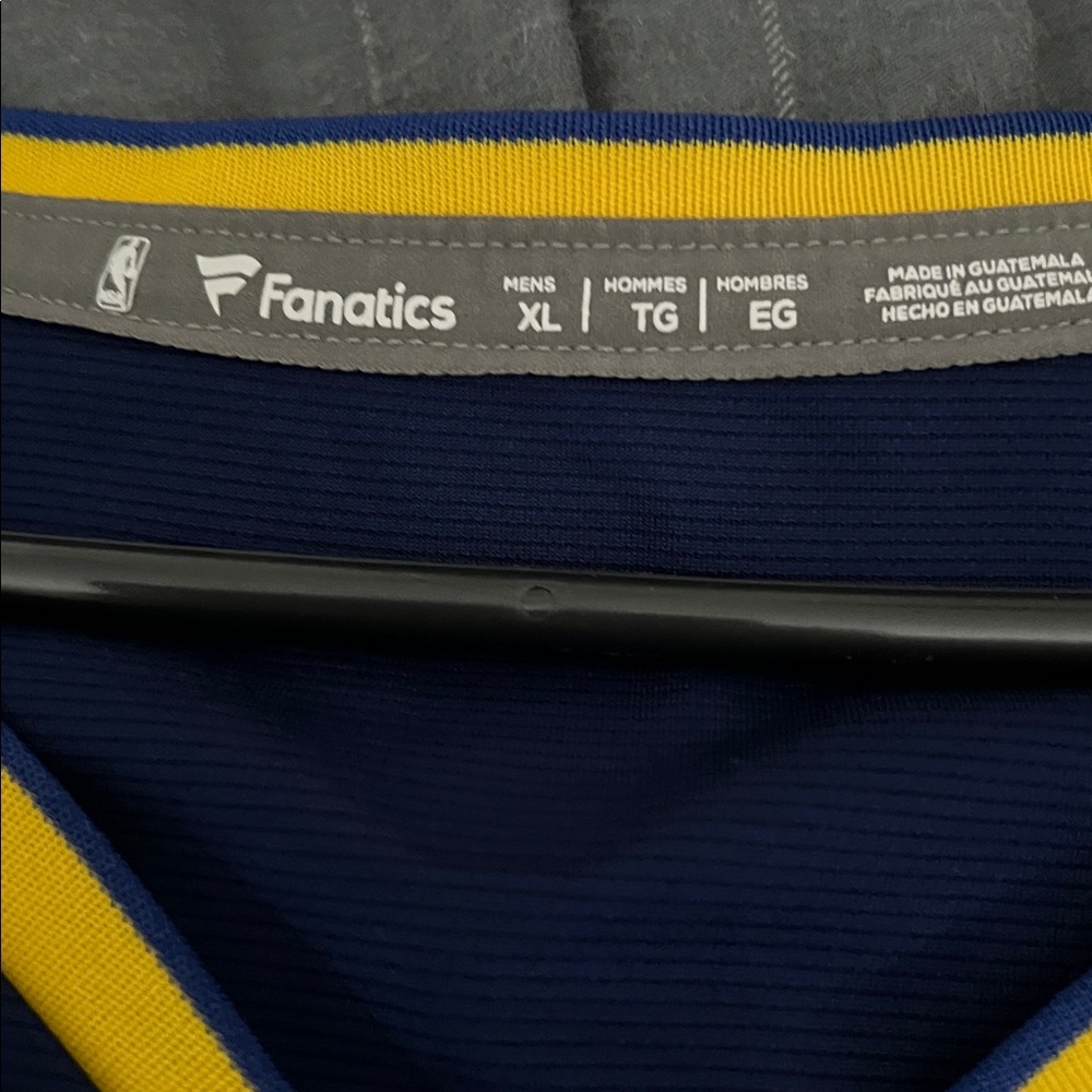 Golden State Warriors Stephen Curry Jersey - Picture 5 of 5